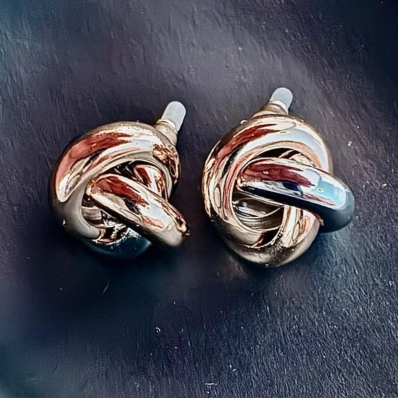 TIME & TRU | Hypoallergenic, Elegant Two-Toned Gold and Silver Knot Earrings - Picture 8 of 12